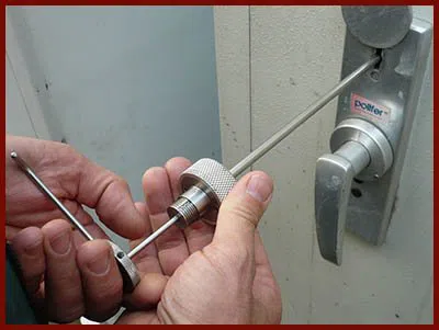 Locksmith Lock Store Arlington, TX 817-357-4917 - 5-lock-opening